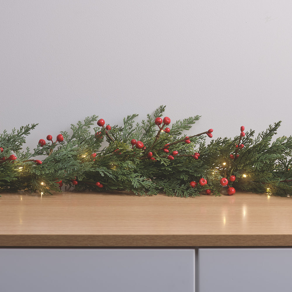 Guirlande de Noël Pré-éclairée aux Baies Rouges