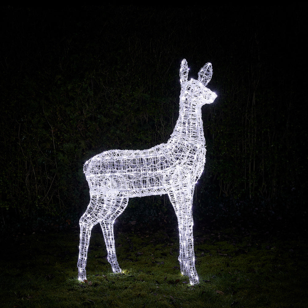 Grande Biche de Noël Swinsty de 1,4 m à LED Bicolore