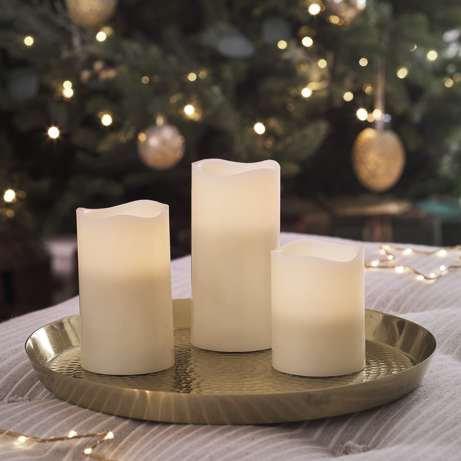2 Bougies Piliers LED Sans Flamme - Étanches, Minuterie 6h - Résine Plastique - 7,6x15,2 Cm - Décoration Intérieur/Extérieur