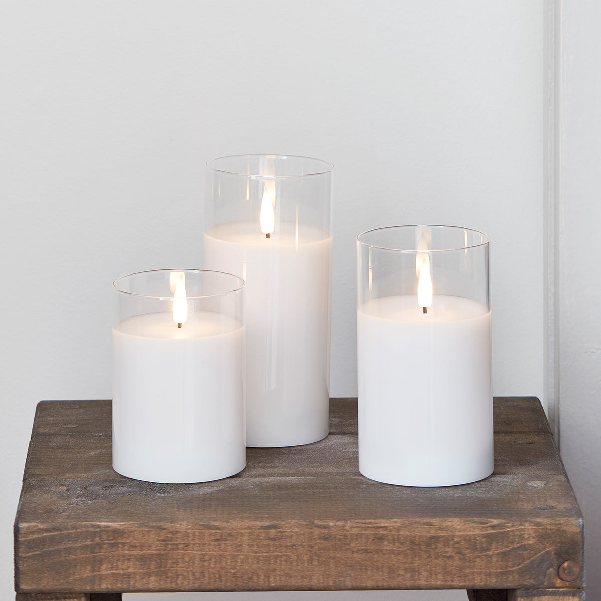 Petite Bougie LED TruGlow® Blanc Chaud 10cm Extérieur à Piles - Flamme Vacillante Réaliste