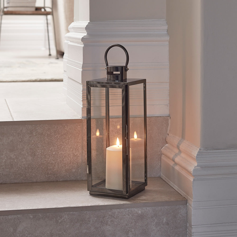 Lanterne Moyenne en Acier Inoxydable avec Bougie LED TruGlow® et Télécommande