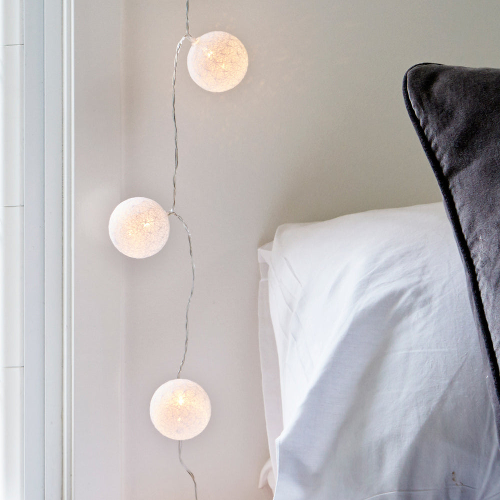Guirlande Lumineuse Boule en Coton à Piles à LED Blanc Chaud