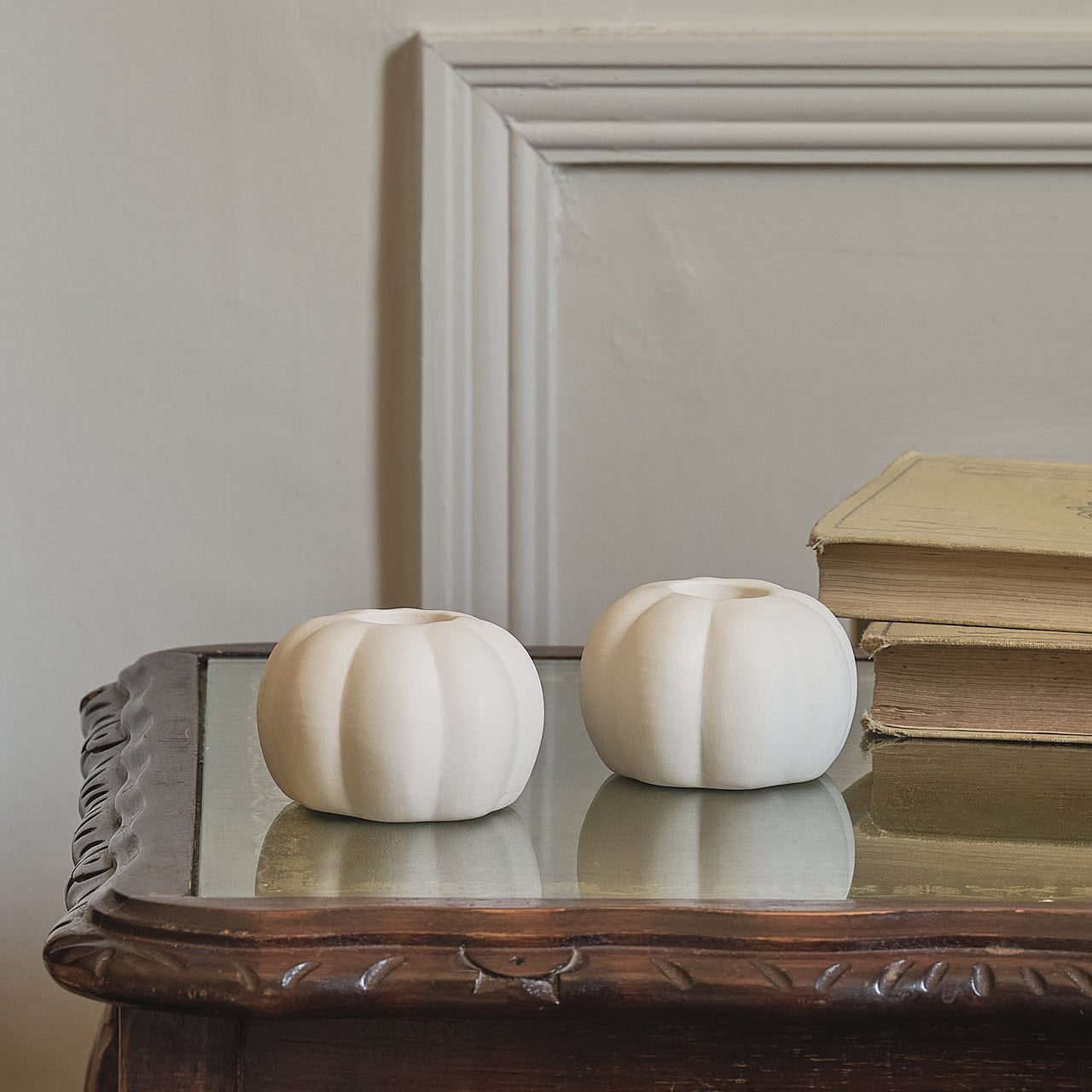 Lot de 2 Bougeoirs Citrouille en Céramique Blanche Mate
