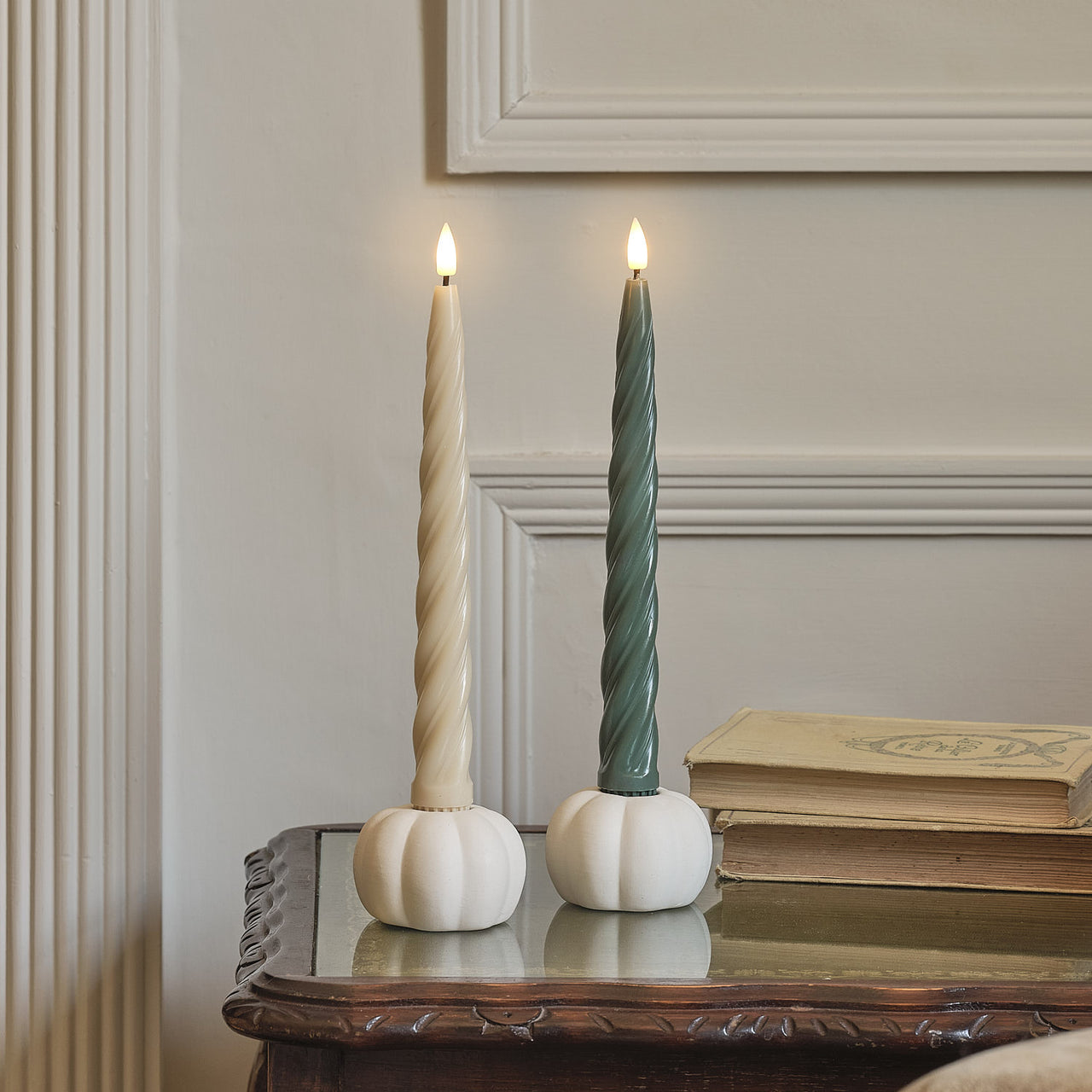 Lot de 2 Bougeoirs Citrouille en Céramique Blanche Mate