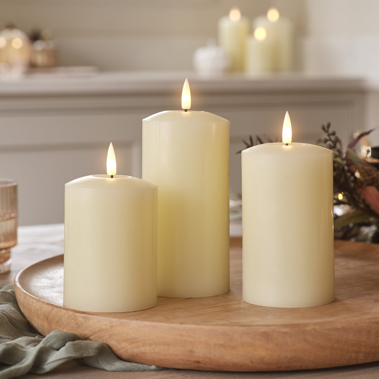 Lot de Composition Automnale avec Trio de Porte-Bougies & 3 Bougies LED TruGlow®