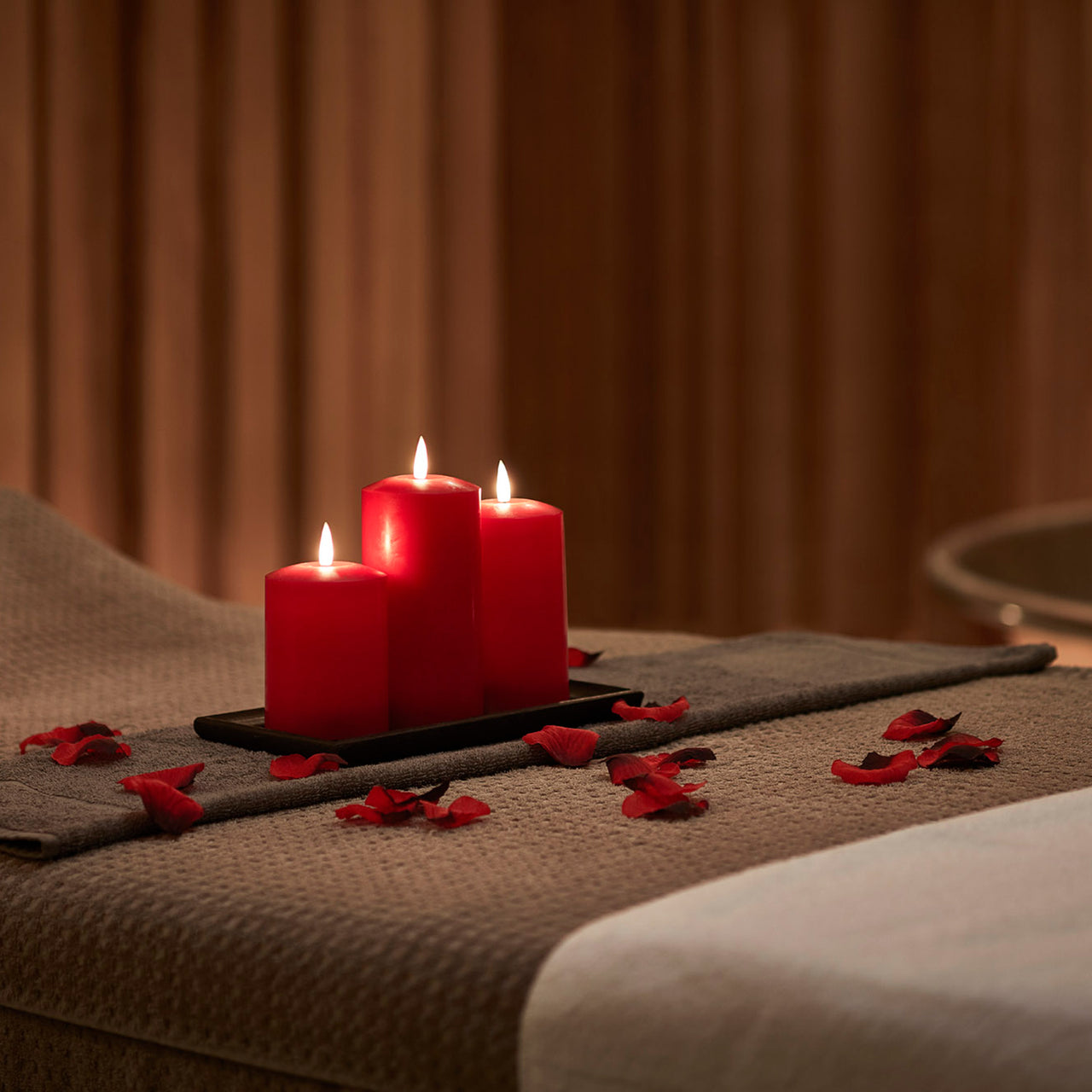 Lot de 3 Bougies Piliers TruGlow® Rouges à LED