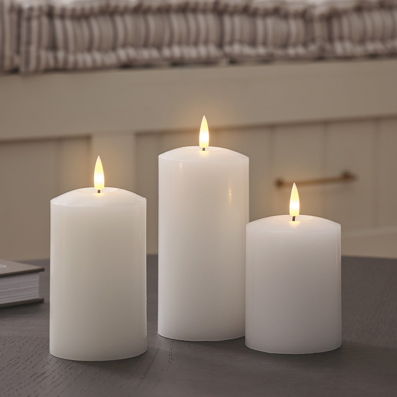 3 Bougies Piliers TruGlow® Blanches à LED