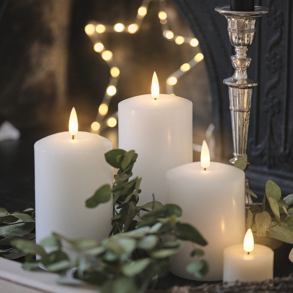 3 Bougies Piliers TruGlow® Blanches à LED