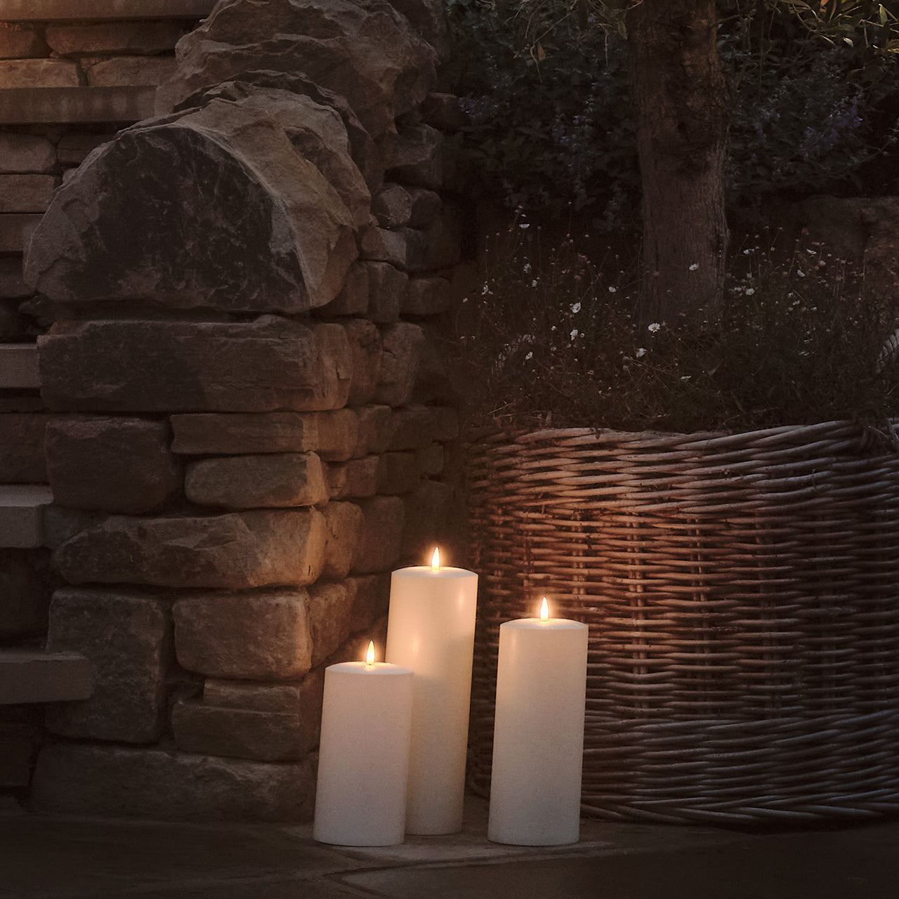 3 Grandes Bougies d'Extérieur à LED TruGlow®