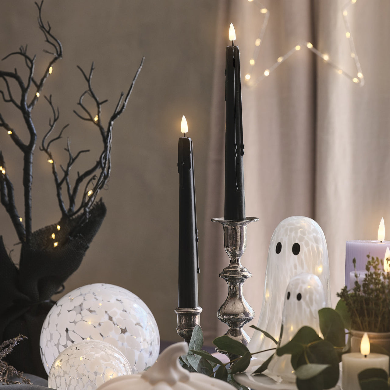 4 Chandelles TruGlow® Noires à Cire Coulante avec Télécommande