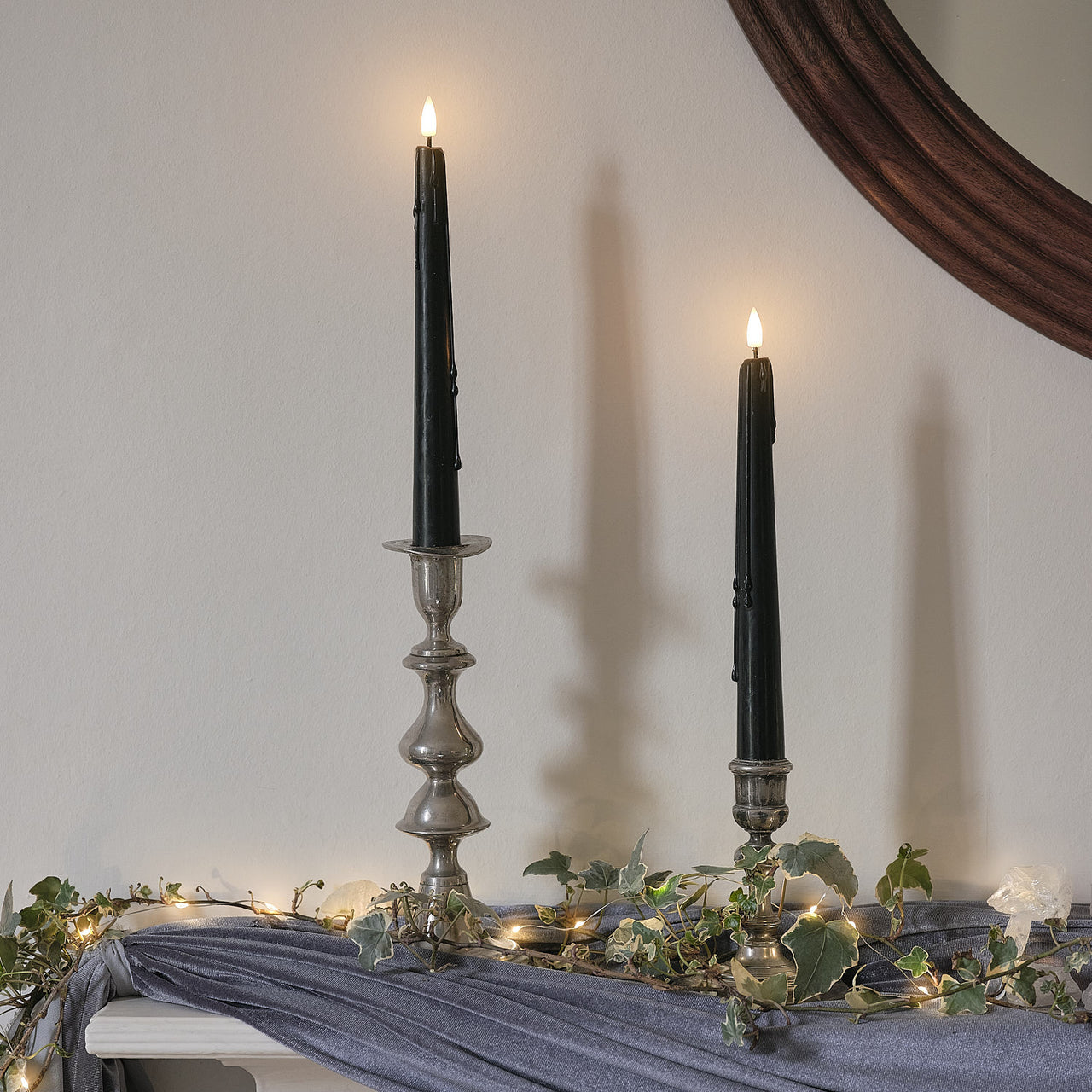 4 Chandelles TruGlow® Noires à Cire Coulante avec Télécommande