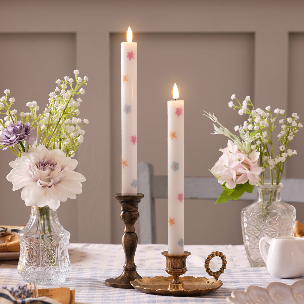 Lot de 2 Chandelles TruGlow® à Motif Fleurs avec Télécommande