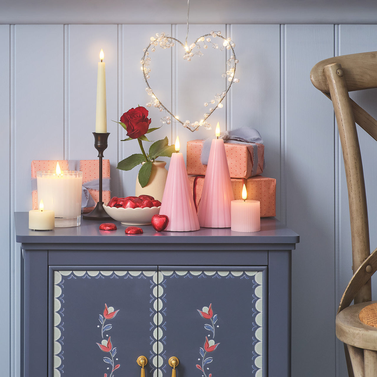 2 Bougies LED TruGlow® Rose Rainurées en Forme de Cône avec Télécommande