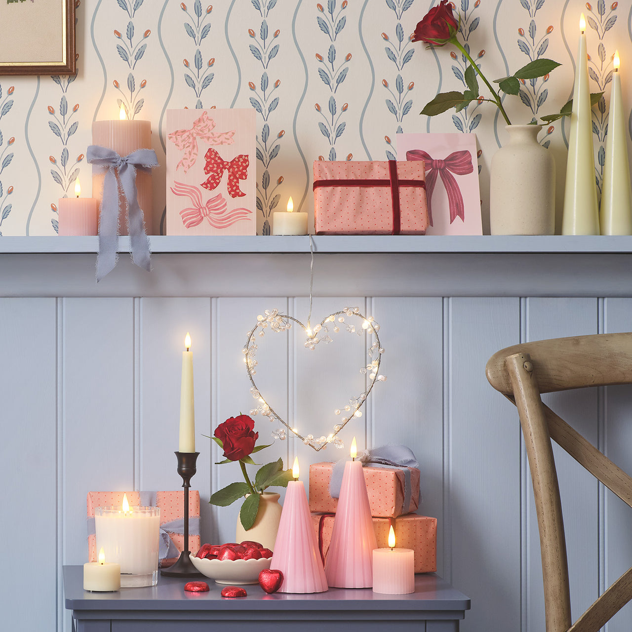 2 Bougies LED TruGlow® Rose Rainurées en Forme de Cône avec Télécommande