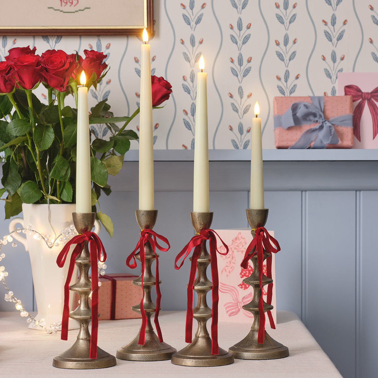 4 Chandelles LED TruGlow® Ivoires de Tailles Variées avec Télécommande