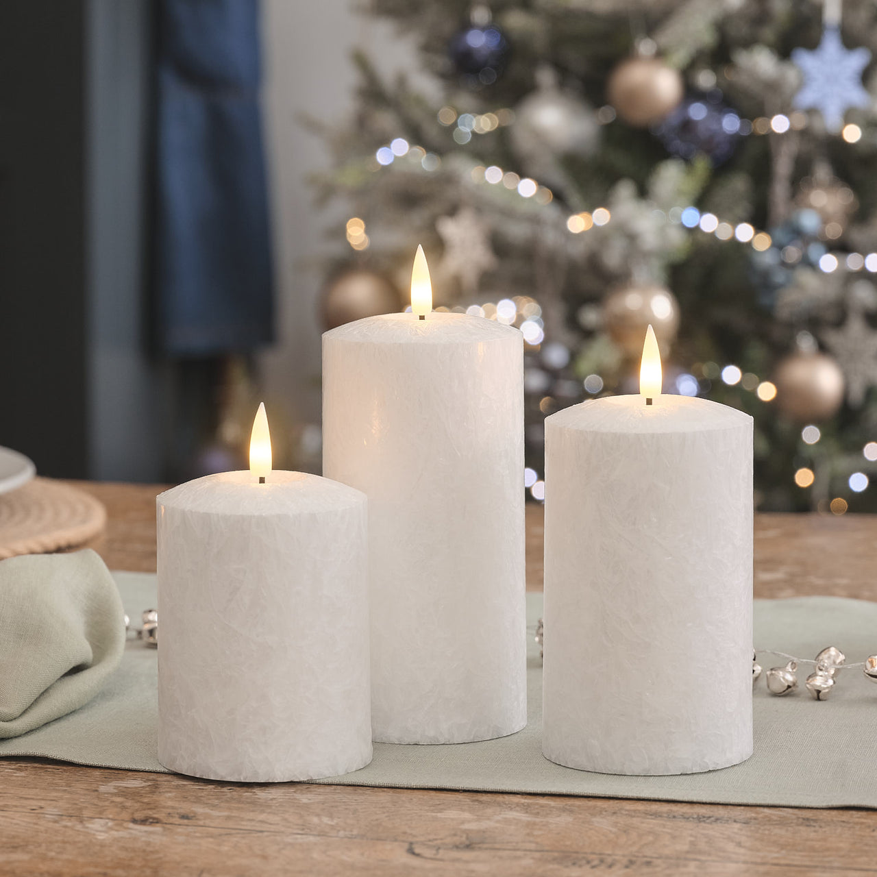 Lot de 3 Bougies Piliers TruGlow® Effet Givré à LED avec Télécommande