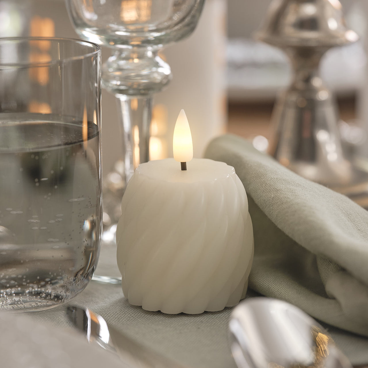 Lot de 6 Bougies Votives TruGlow® Ivoire Motif Tourbillon à LED avec Télécommande
