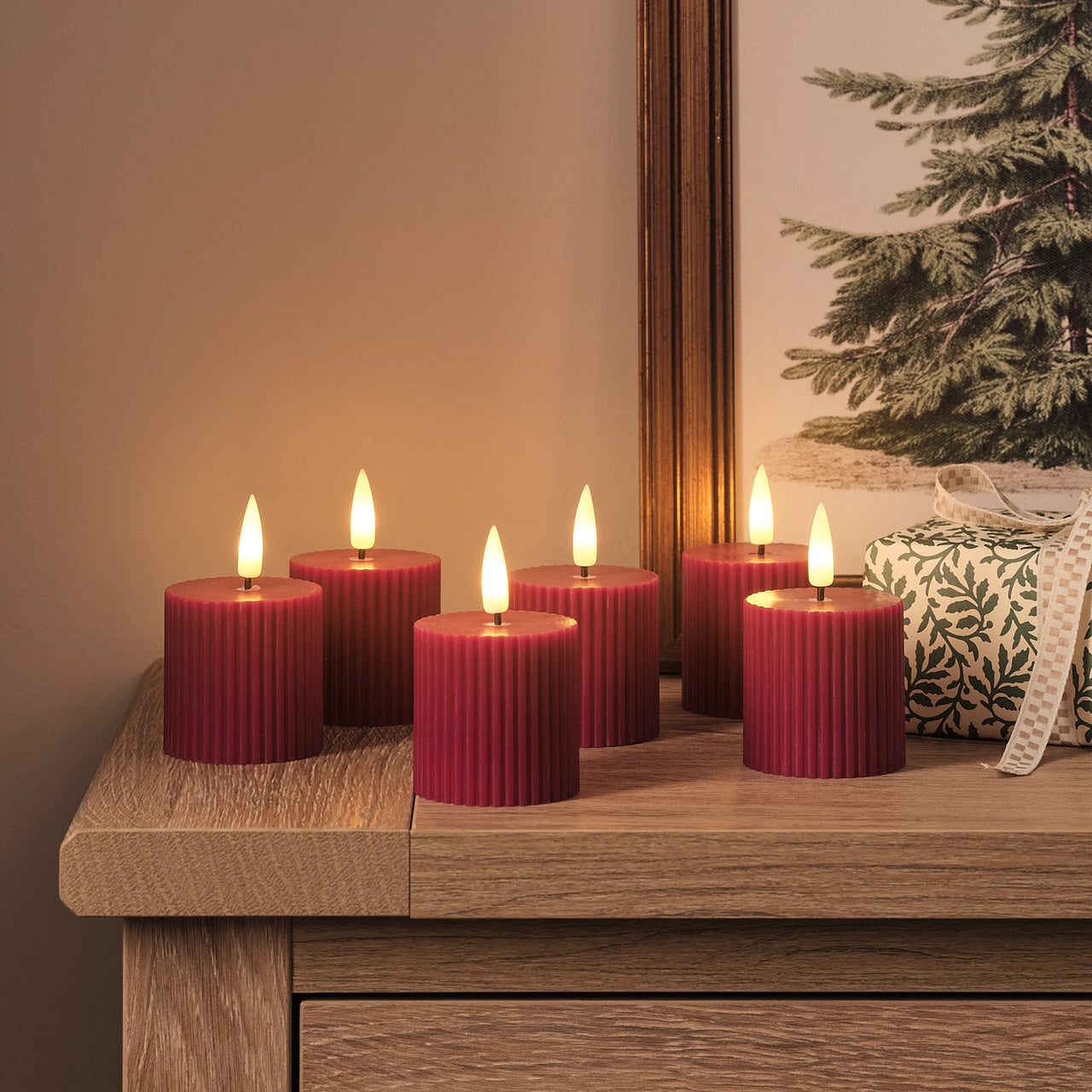 Lot de 6 Bougies Votives TruGlow® Rouge Classique Finition Rainurée à LED avec Télécommande