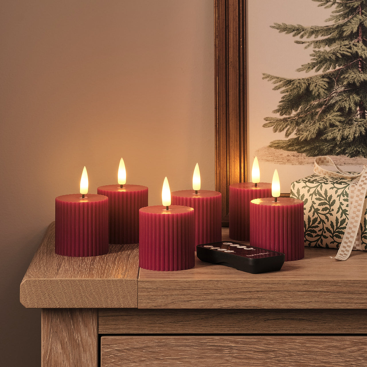 Lot de 6 Bougies Votives TruGlow® Rouge Classique Finition Rainurée à LED avec Télécommande