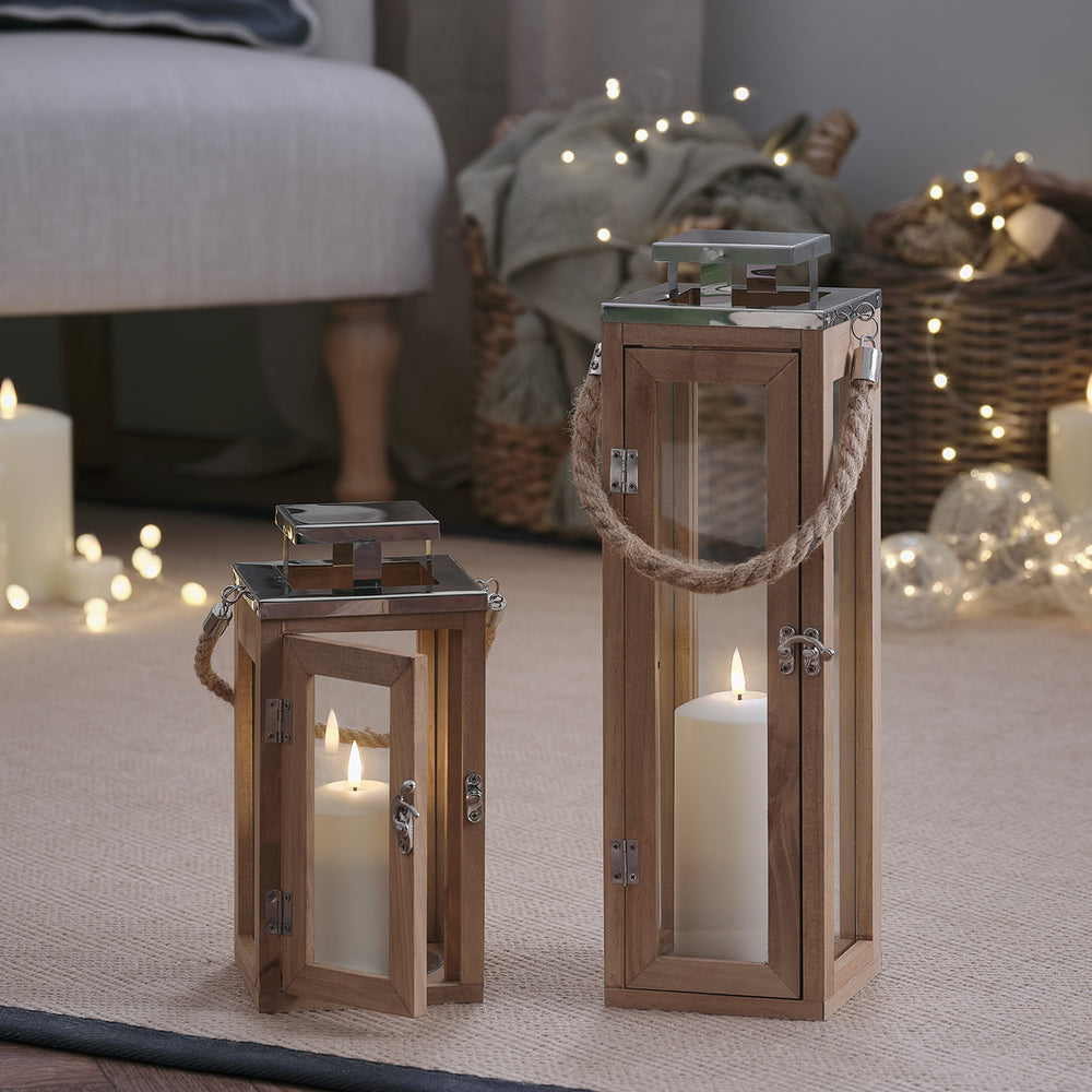 Lot de 2 Lanternes Salcombe en Bois avec Bougies TruGlow