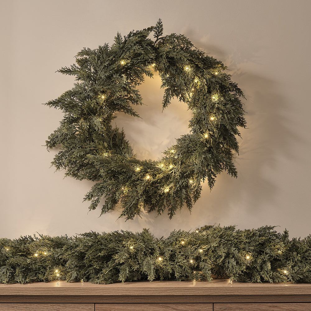 Lot de Guirlande Décorative Grand Format et Couronne de Noël Pré-éclairées Conifère et Pommes de Pin