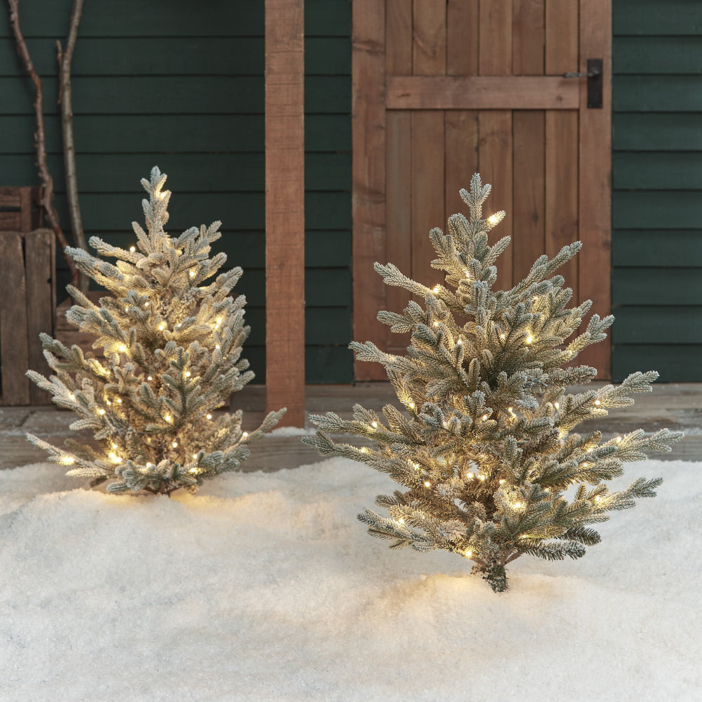 Lot de 2 Sapins de Noël de 91cm sur Piquet à LED Bicolore, Effet Givré