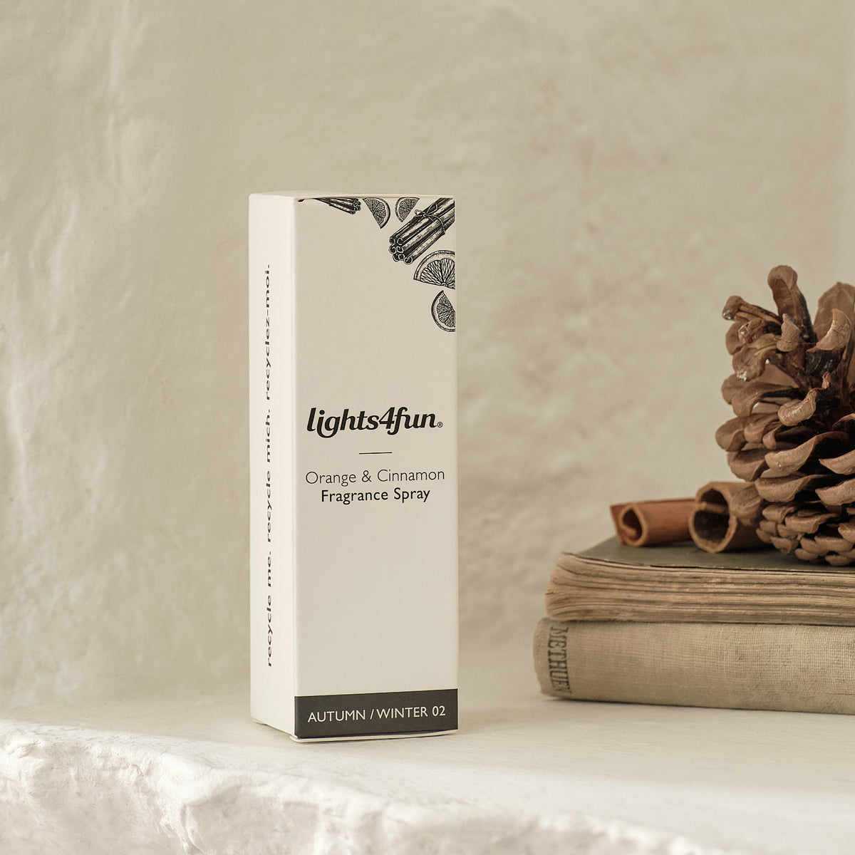 Spray Parfumé Orange et Cannelle pour Couronnes et Guirlandes – Automne Hiver 02