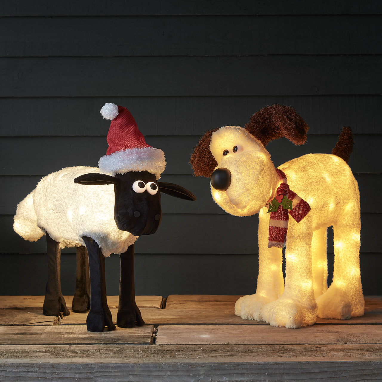 Shaun le Mouton™ et Gromit™ Figurines Lumineuses de Noël