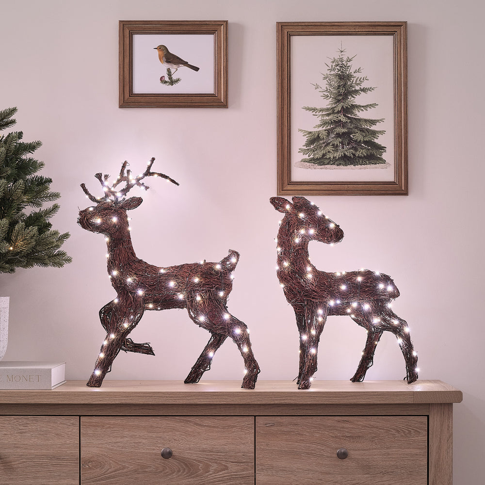 Duo Cerf et Biche Lumineux Helmsley en Branches Naturelles à LED Bicolores