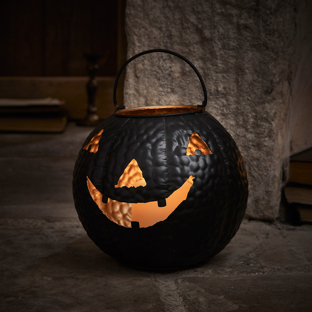 Lanterne Citrouille Noire d’Halloween avec Bougie TruGlow®