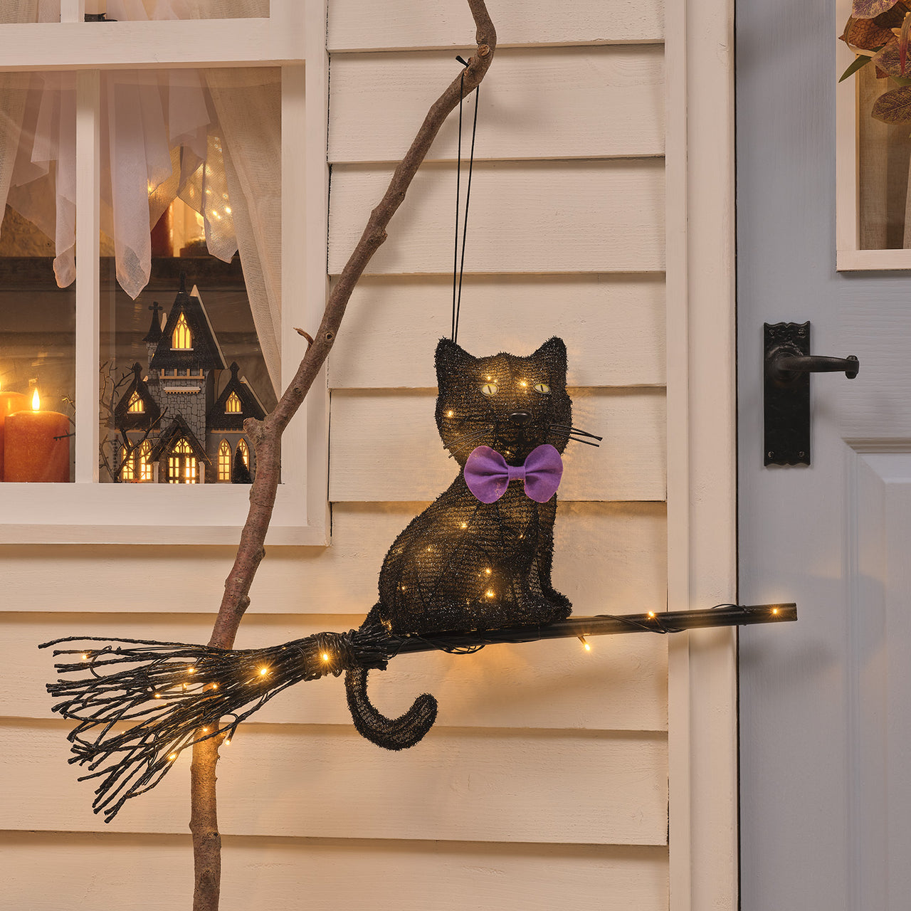 Chat de Sorcière sur Balai à LED Blanc Chaud