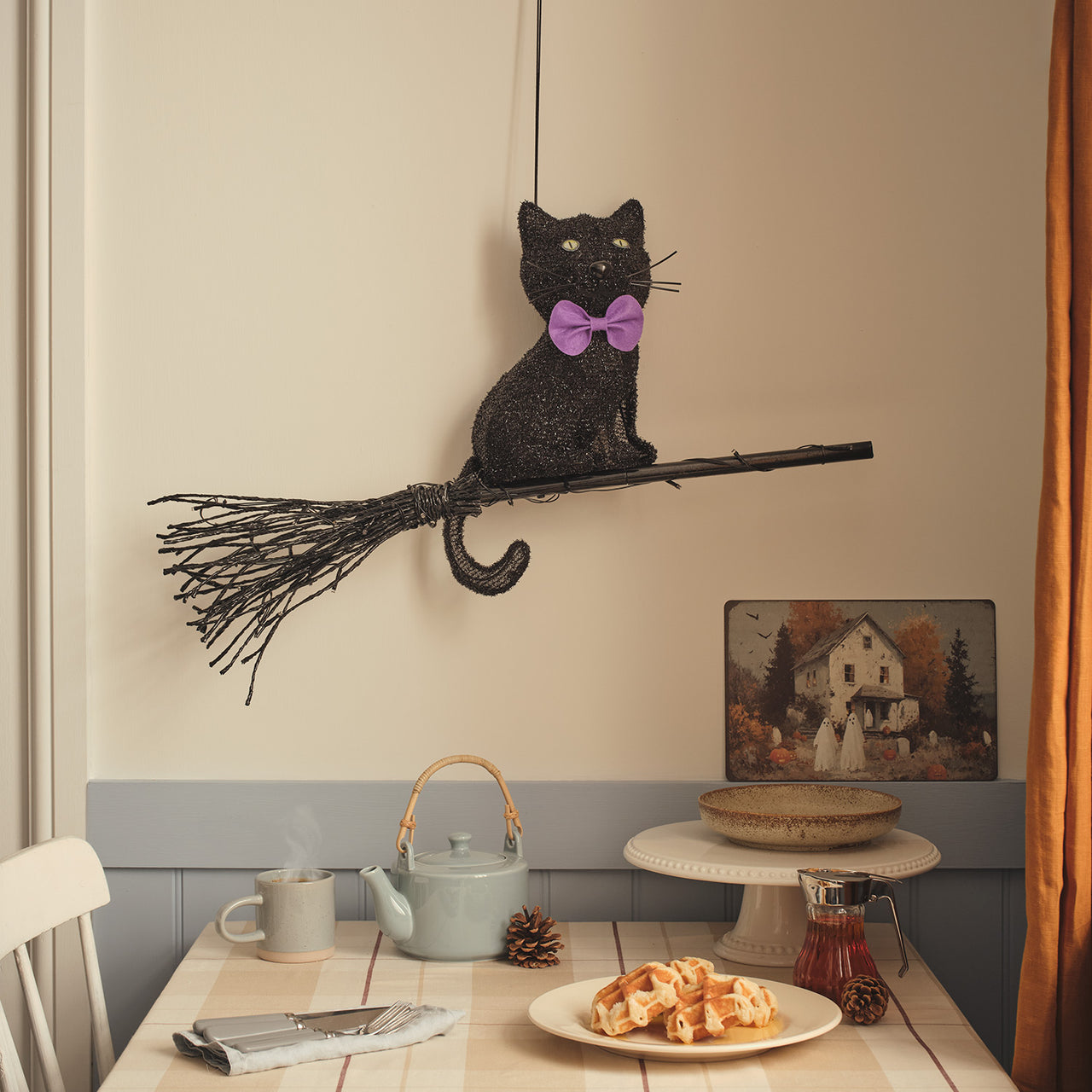 Chat de Sorcière sur Balai à LED Blanc Chaud