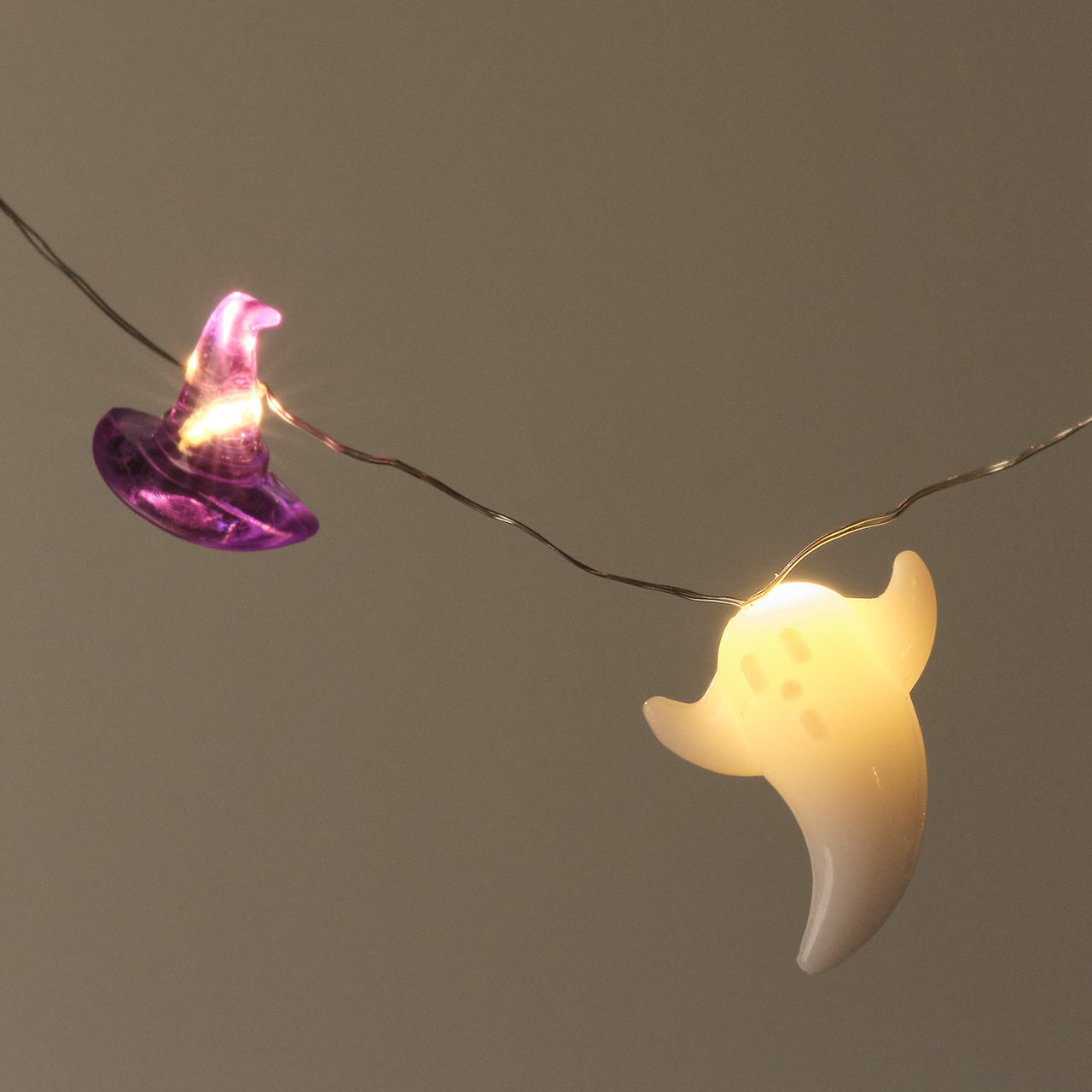 Guirlande Lumineuse Micro LED à 20 Chapeaux de Sorcière et Fantômes