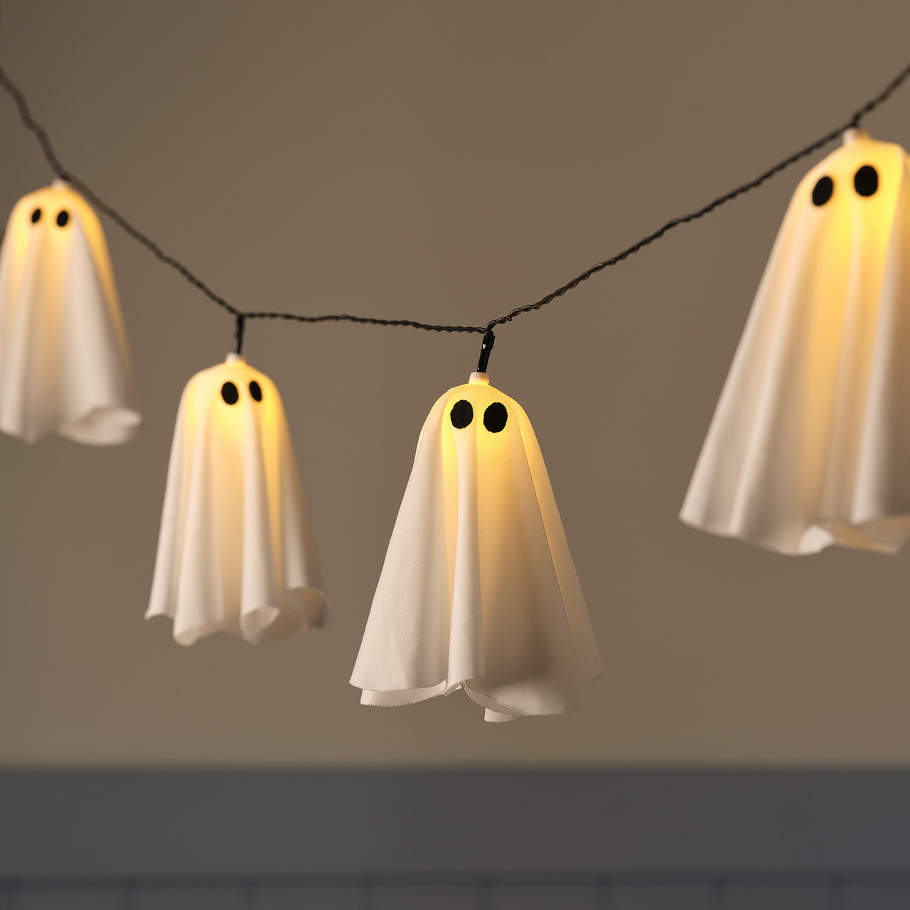 Guirlande Lumineuse à 10 Fantômes d'Halloween à LED Blancs