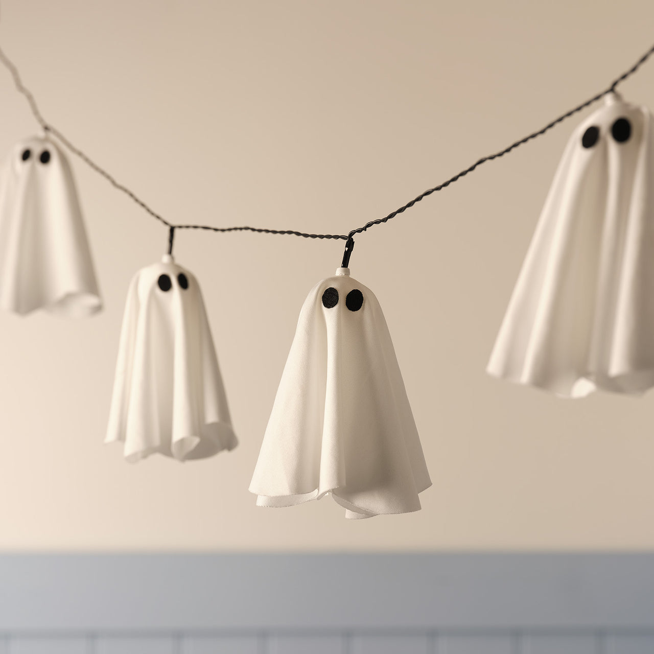 Guirlande Lumineuse à 10 Fantômes d'Halloween à LED Blancs