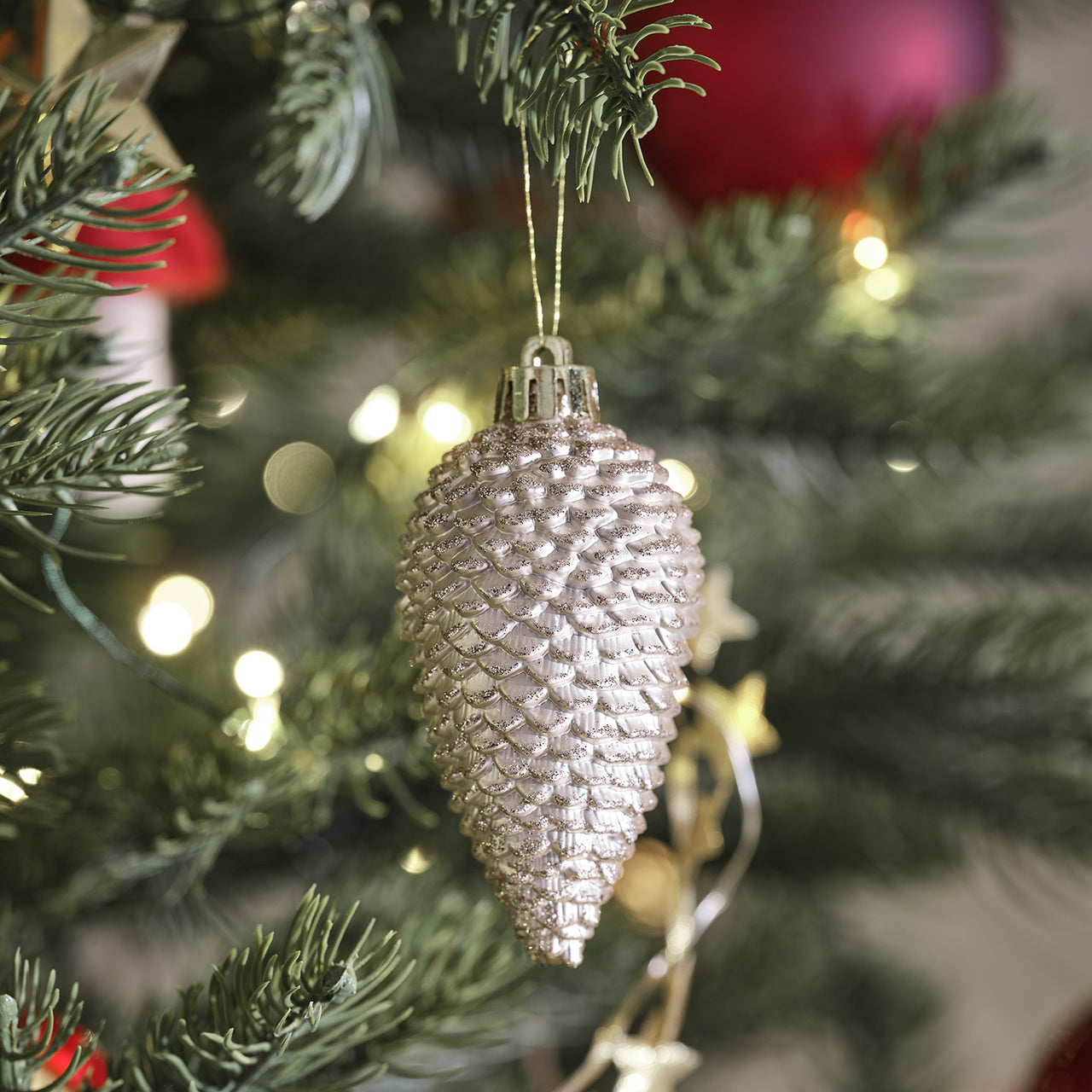 Lot de 6 Décorations de Sapin de Noël en forme de Pomme de Pin Dorée