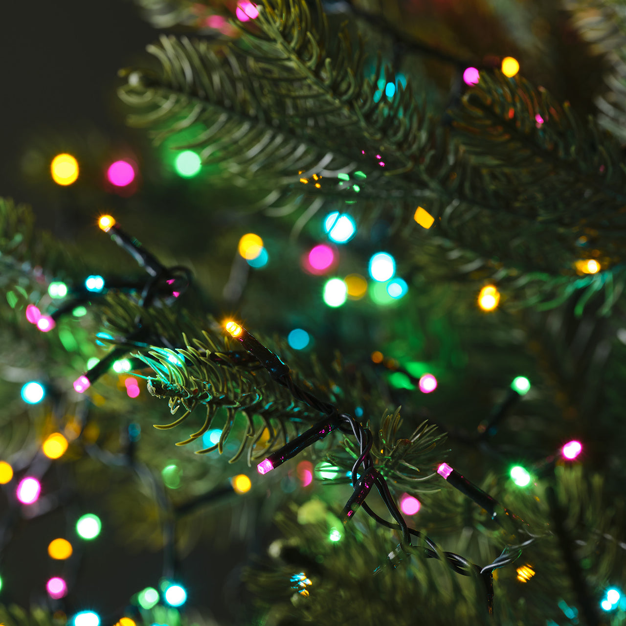 guirlande-lumineuse-multicolore-a-1000-led-pour-interieur-et-exterieur