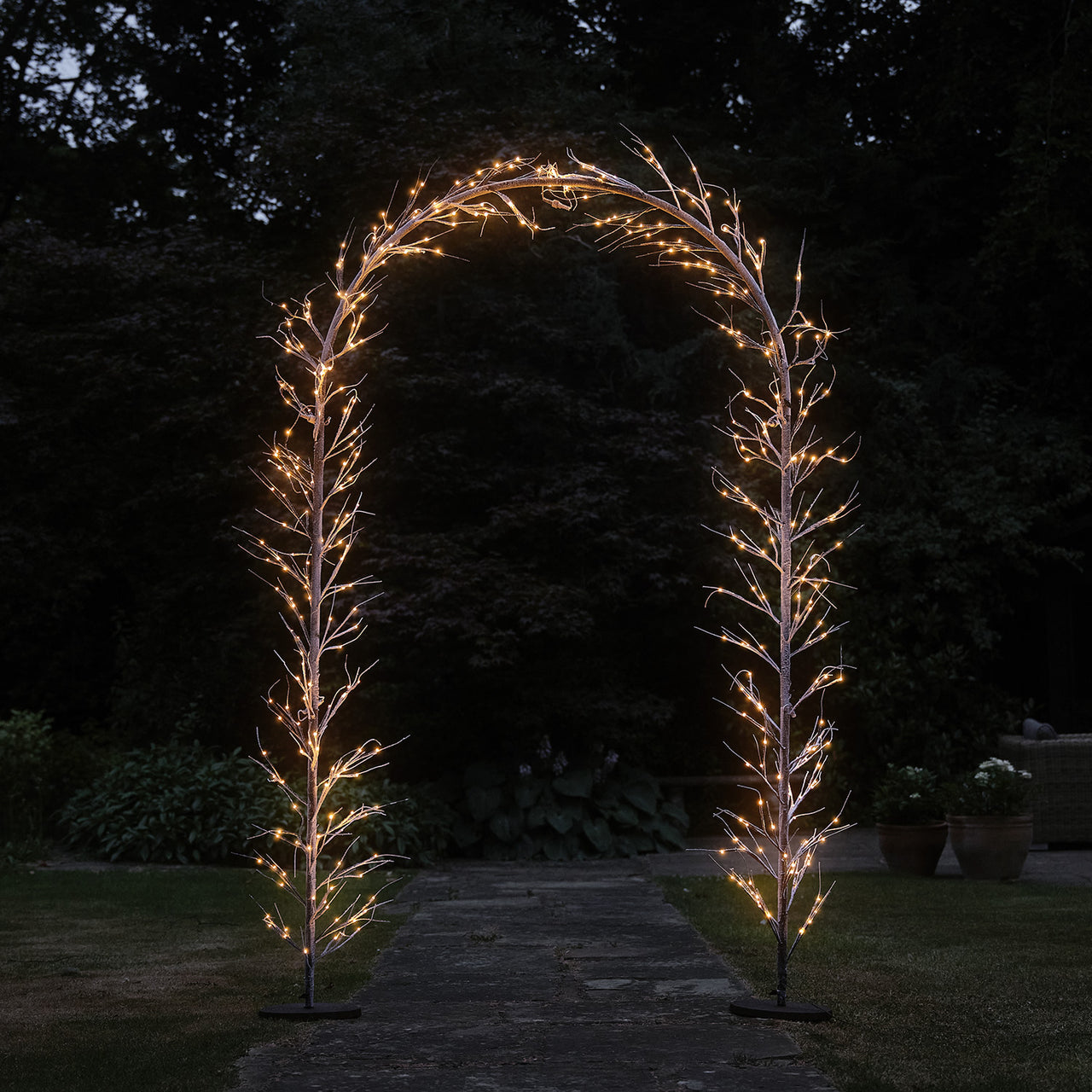 arche-de-branches-neigeuses-a-led-2-3-m