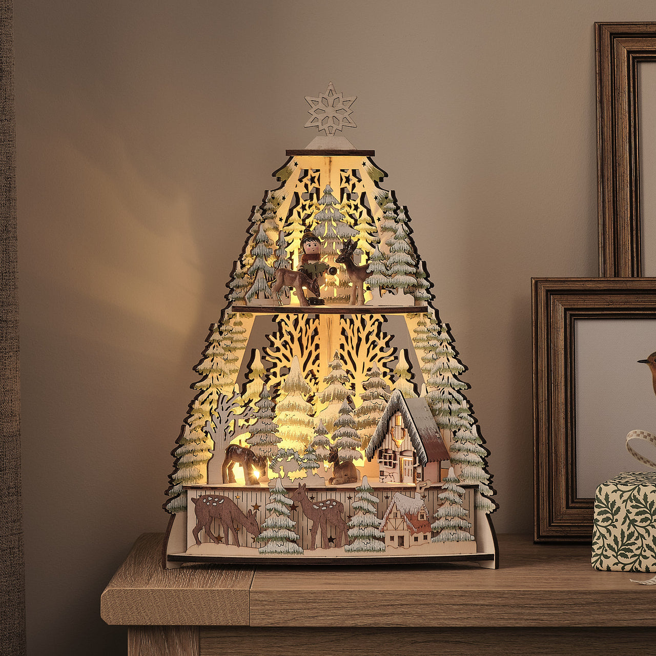 Pyramide de Noël Lumineuse en Bois de 35 cm à LED
