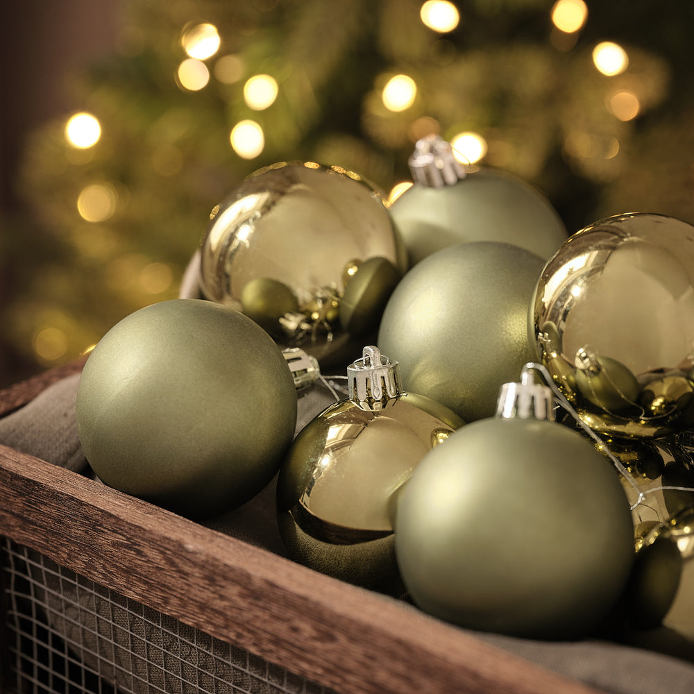 Lot de 12 Boules de Noël Vert Sauge de 6 cm