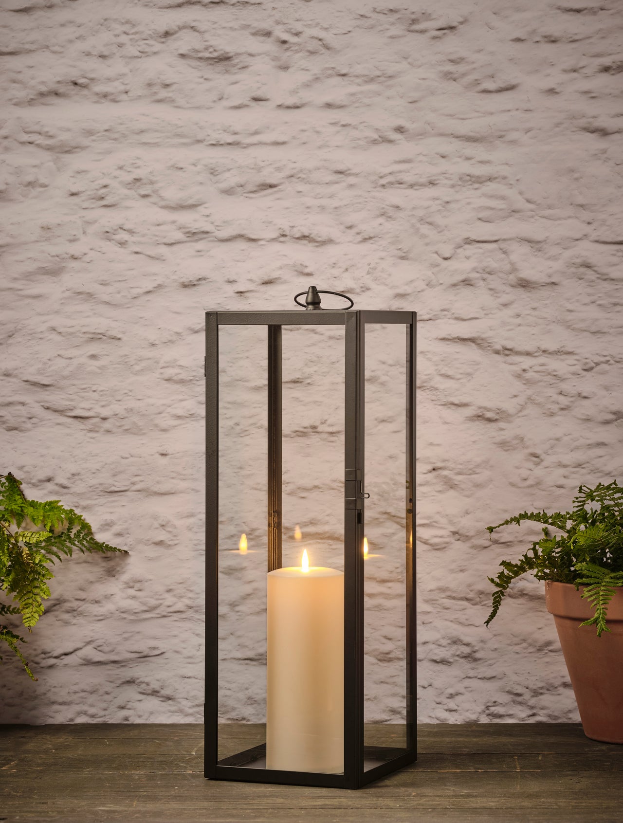 Duo de Grandes Lanternes de Jardin Bowen avec Bougies TruGlow®