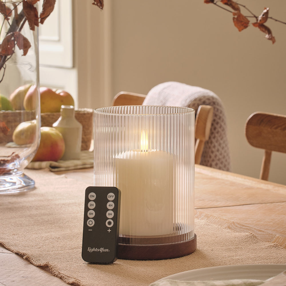 Photophore Hurricane en Verre Rainuré avec Bougie LED TruGlow® et Télécommande
