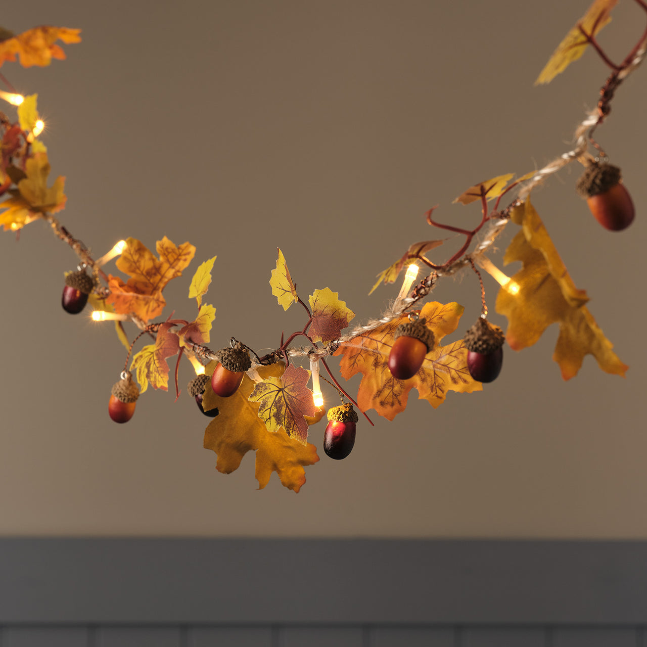 Guirlande d’Automne Pré-éclairée Feuilles et Glands de 1,8 m