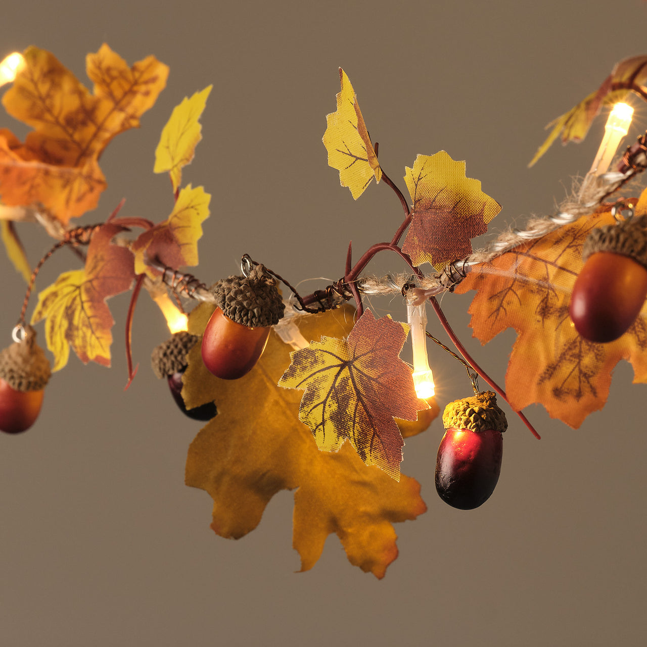 Guirlande d’Automne Pré-éclairée Feuilles et Glands de 1,8 m