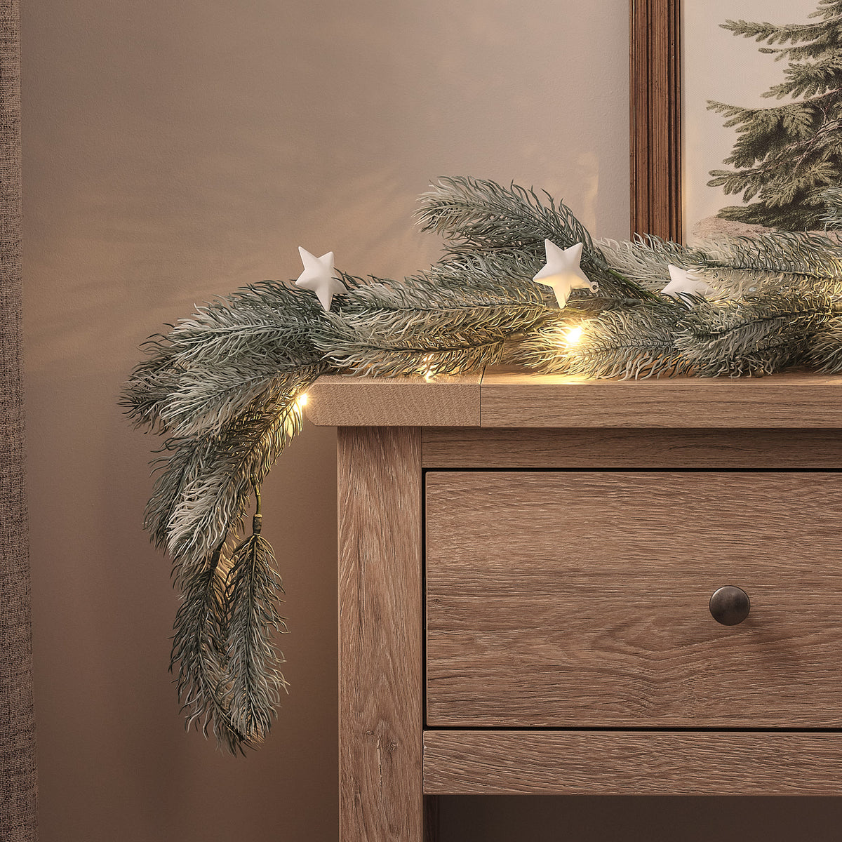 Guirlande de Noël Pré-éclairée Pin et Étoiles de 1,5 m Effet Givré