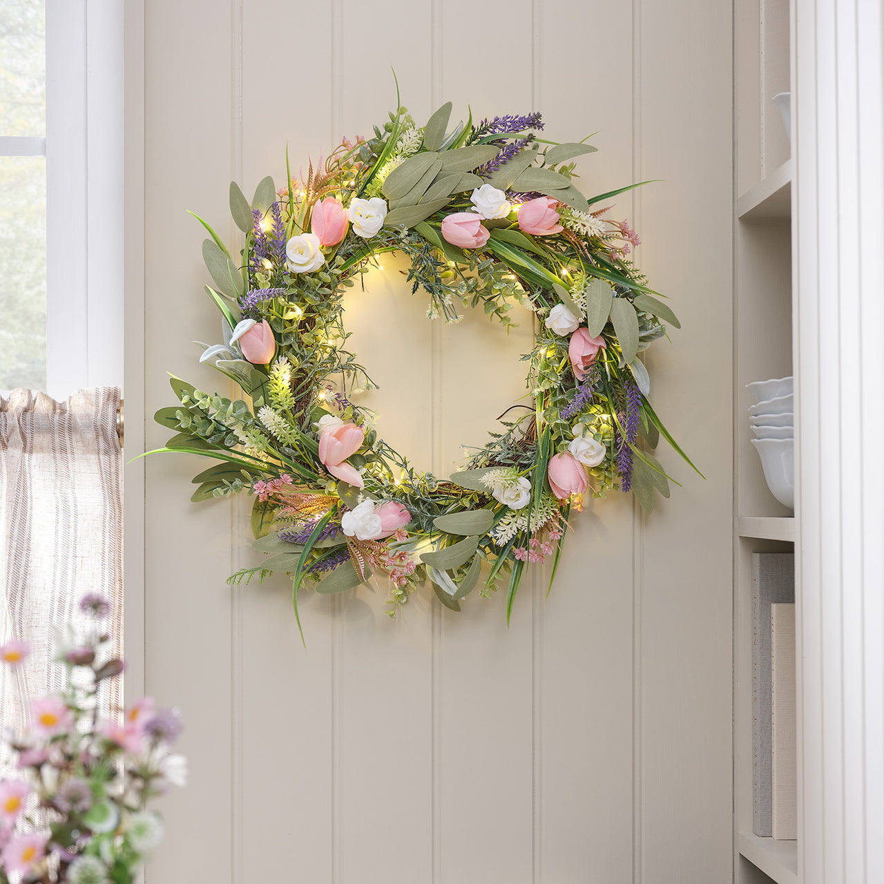 Couronne Pré-Éclairée Tulipes & Lavande de 50 cm