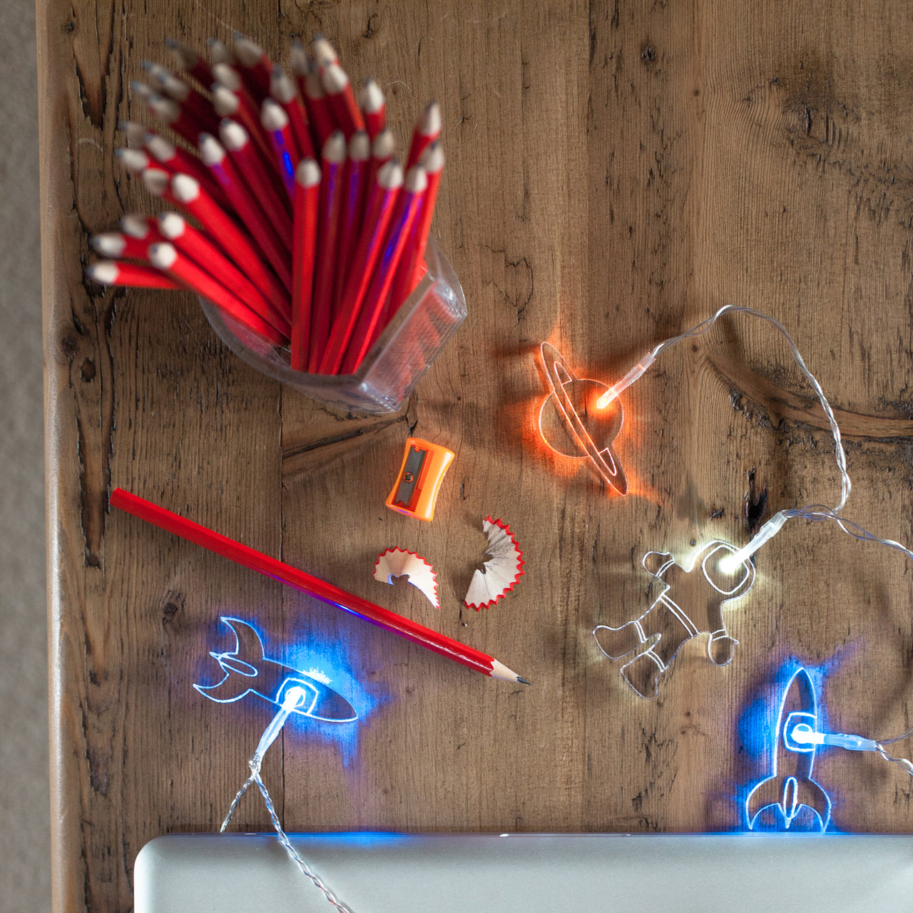 Guirlande Lumineuse Enfant 12 LED – Fusée, Planète, Astronaute