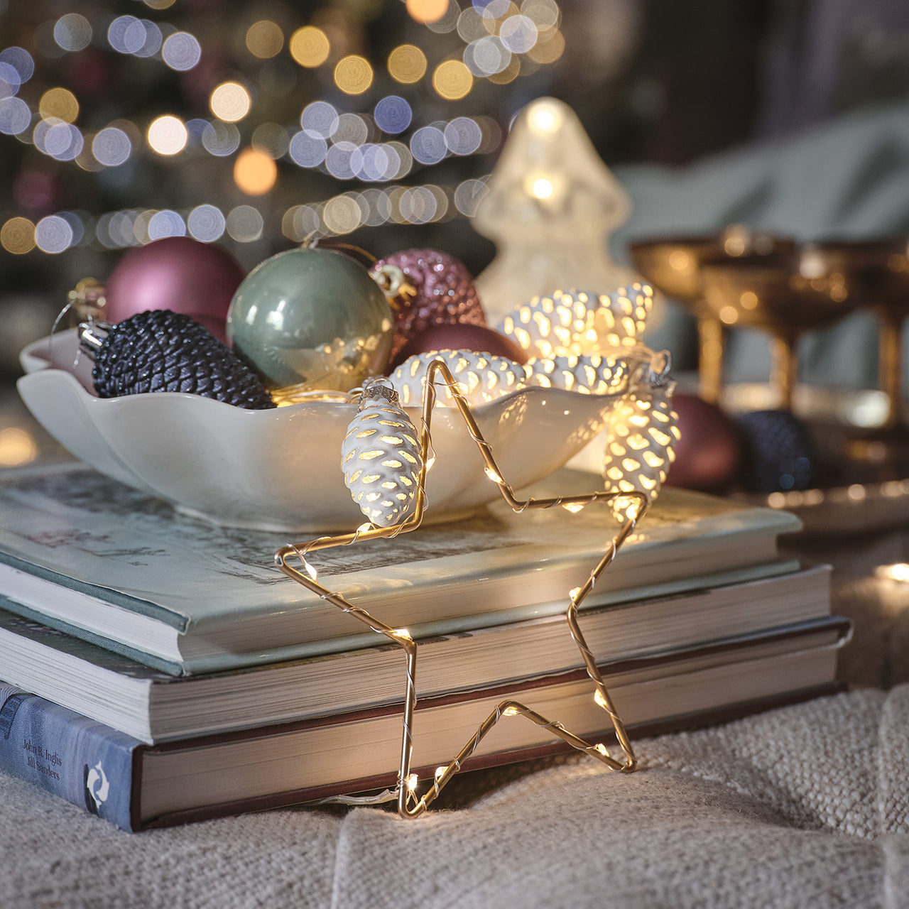 2 Petites Étoiles Lumineuses Osby Dorées