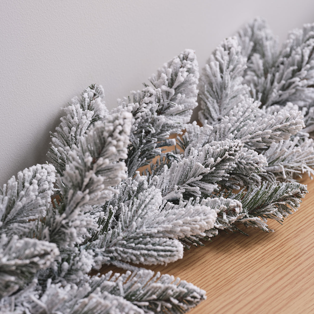 Guirlande de Noël Enneigée de 1,5 m, à LED Blanc Chaud