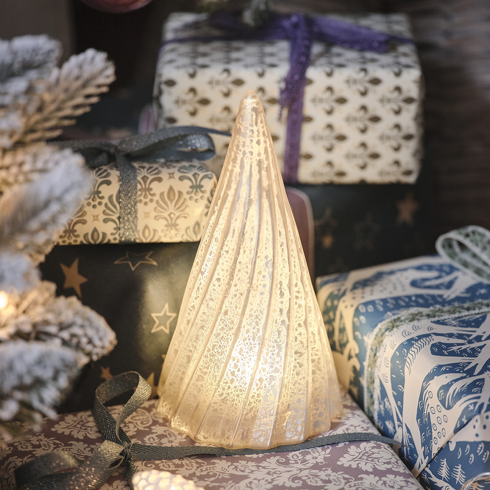 Sapin Lumineux de Table en Verre, Finition Patine Blanche